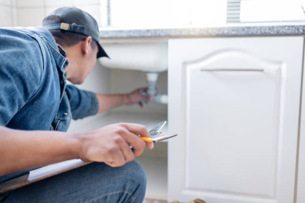 Best Emergency Plumber  in Clayco, MO